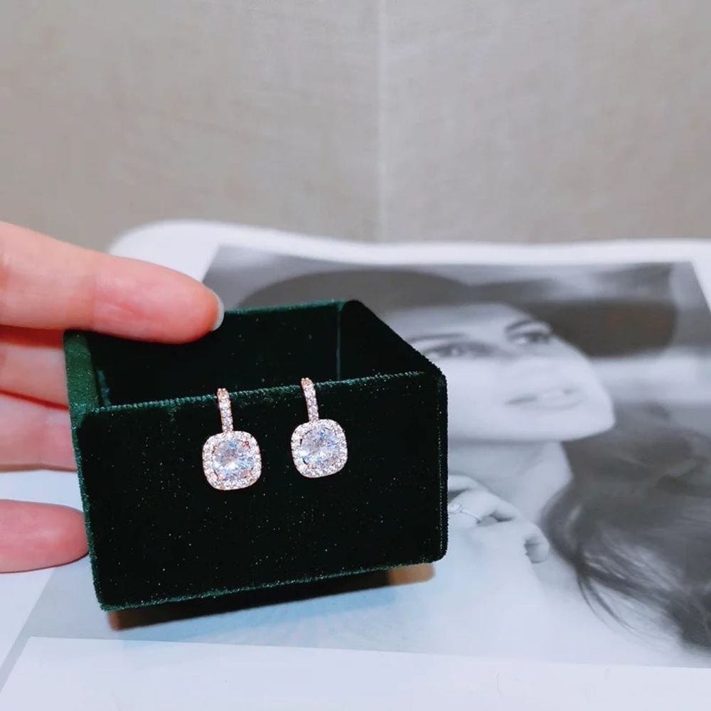 Swarovski crystals super sparkle fixed earrings (Silver) - Picture 4 of 5